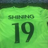 shining^